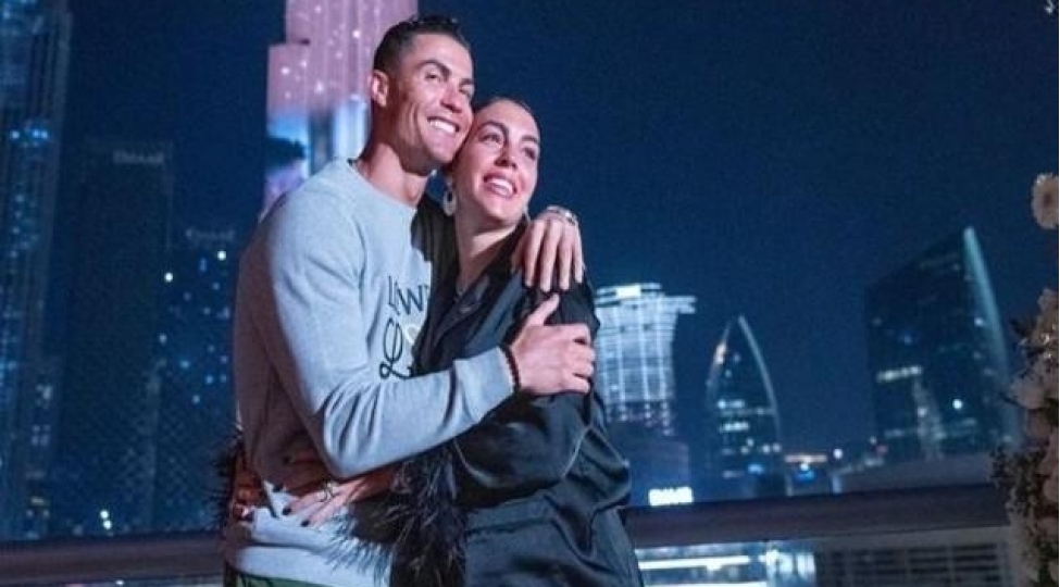 ronaldo-corcinaya-her-ay-100-min-avro-odeyir