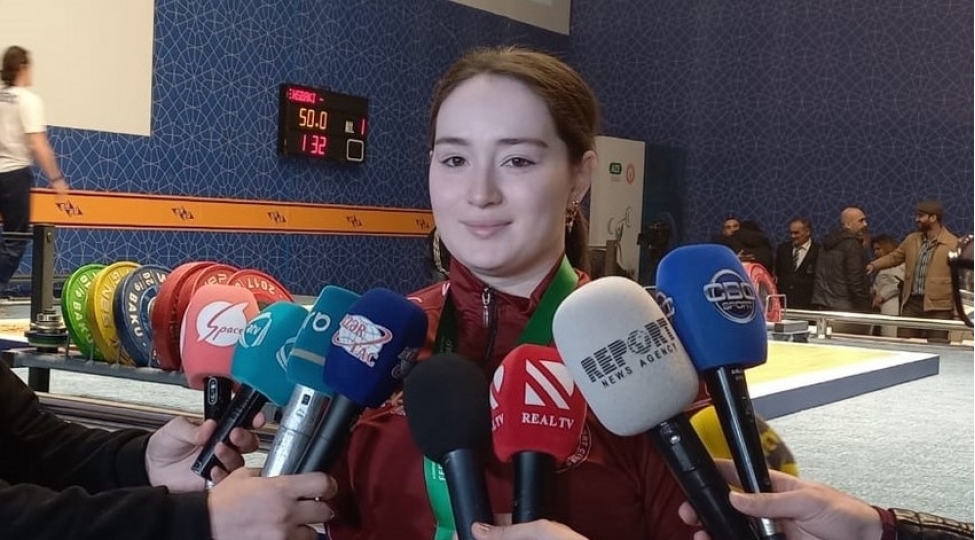 elnare-abbasova-beynelxalq-yarishlarda-da-medallar-elde-etmek-isteyirem