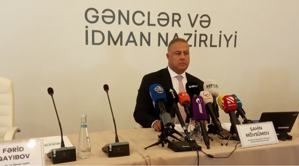 ecnebi-bash-meshqchinin-getirilmesi-barede-dushunuruk-shahin-movsumov