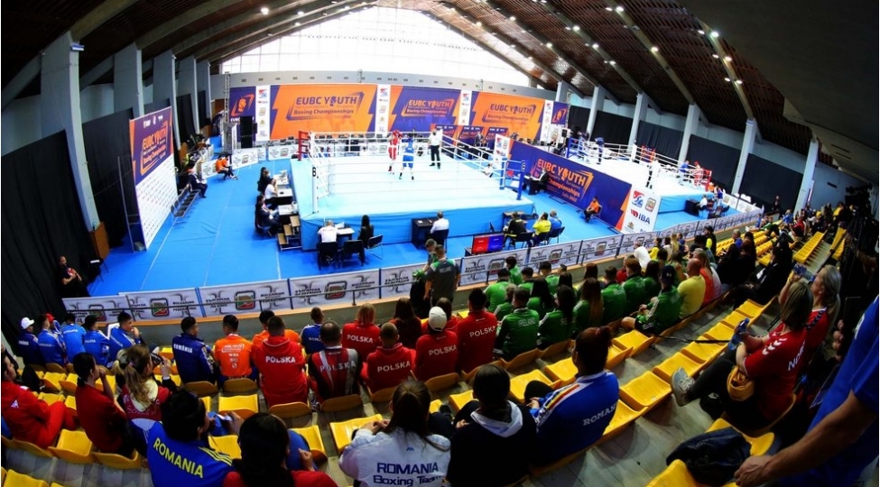 azerbaycan-bokschusu-avropa-birinciliyinde-ermeni-reqibine-qalib-gelib