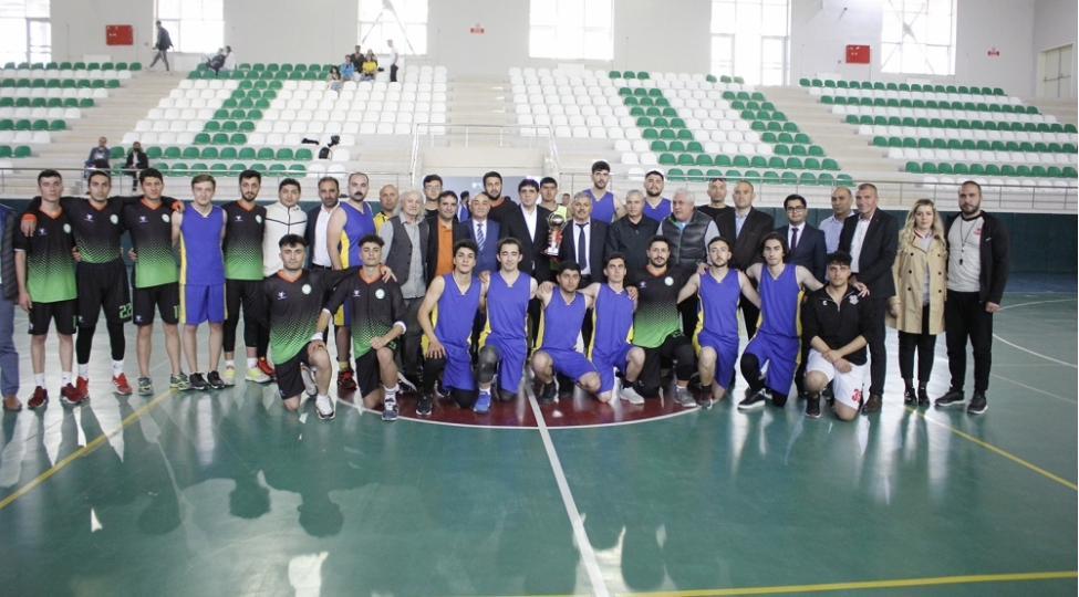 telebelerden-ibaret-basketbol-komandalari-arasinda-yoldashliq-gorushu-kechirilib