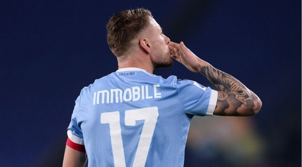 immobilemessi-ronaldu-ve-levandovskinin-nailiyyetini-tekrarlayib