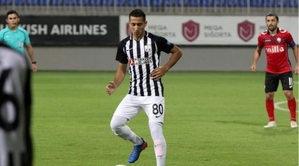 neftchinin-futbolchusu-bu-sozler-tribunalardan-eskik-olmasin