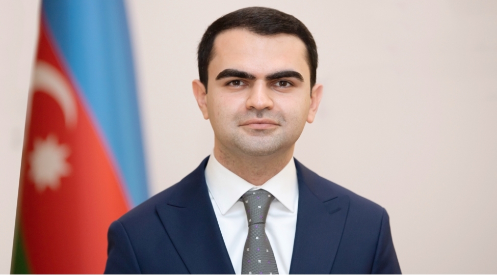 ulu-onder-heyder-eliyevin-gormek-istediyi-azerbaycan-gencliyi