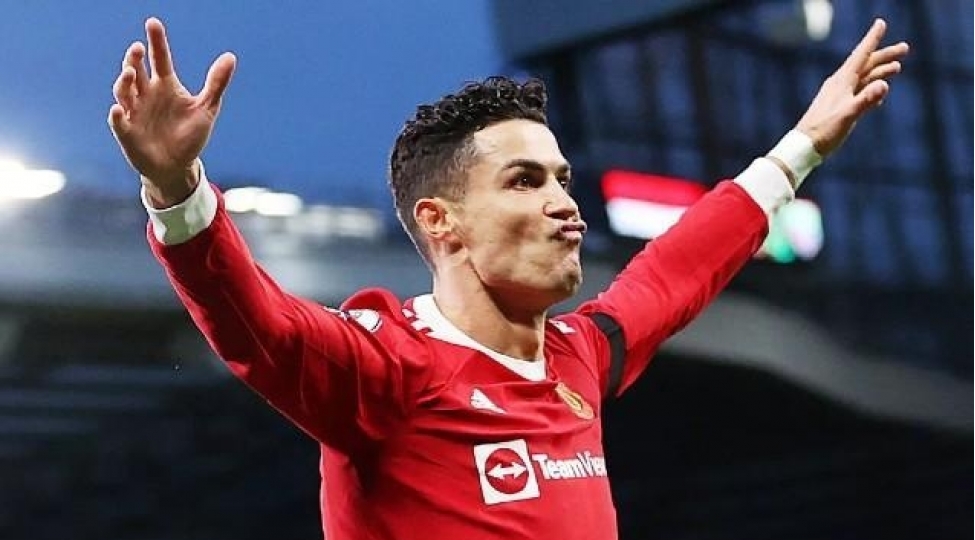 ronaldo-en-yaxshi-oyunchu-sechildi-rekord-qirdi