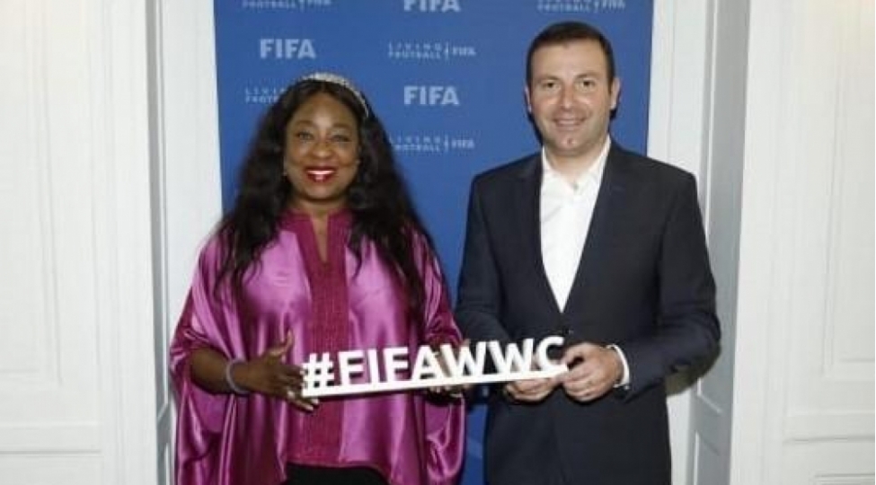 elxan-memmedov-fifa-nin-bash-katibi-ile-gorushub