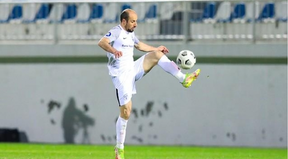 sabah-futbolchusu-ile-yollari-ayirdi