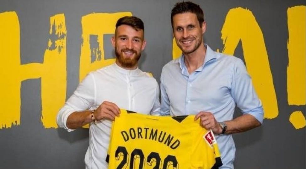 turkiye-millisinin-uzvu-dortmund-borussiyasinda-resmi