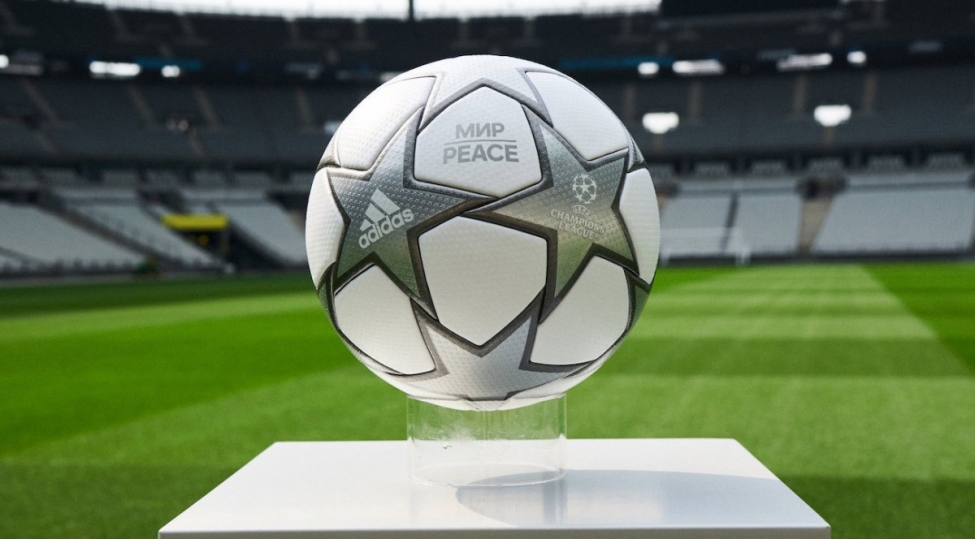 chempionlar-liqasinda-finalin-topu-teqdim-edilib