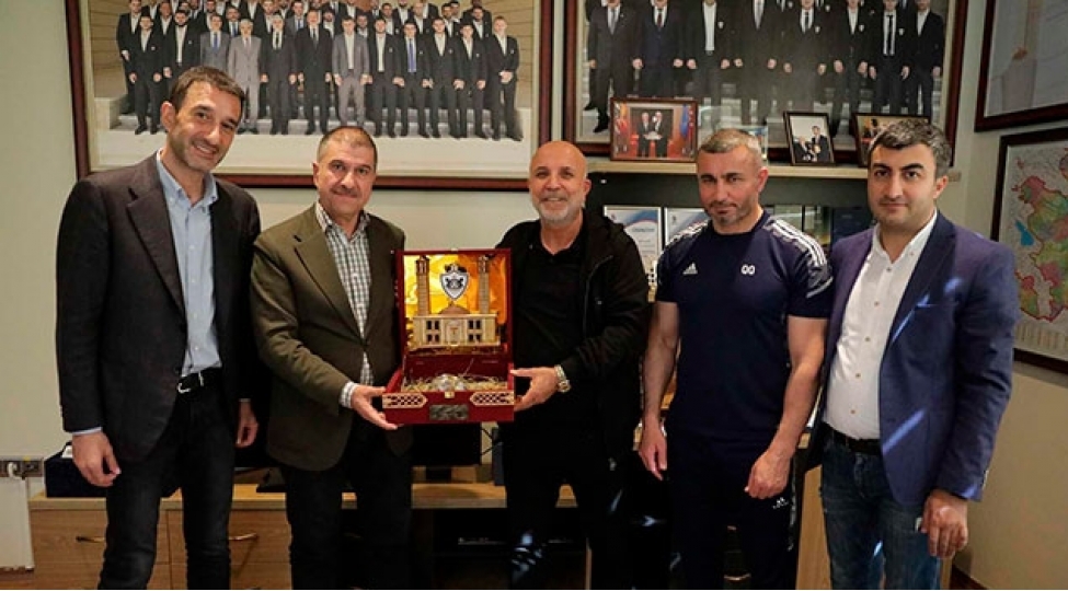 alanyasporun-prezidenti-neftchi-ve-qarabagin-qonagi-olub