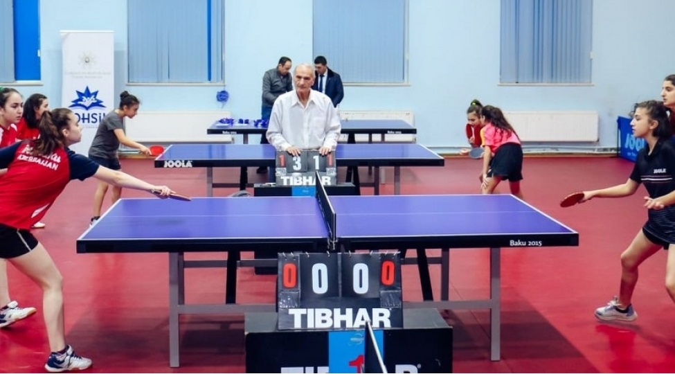 musteqillik-gunune-hesr-olunmush-stolustu-tennis-turniri-kechirilecek