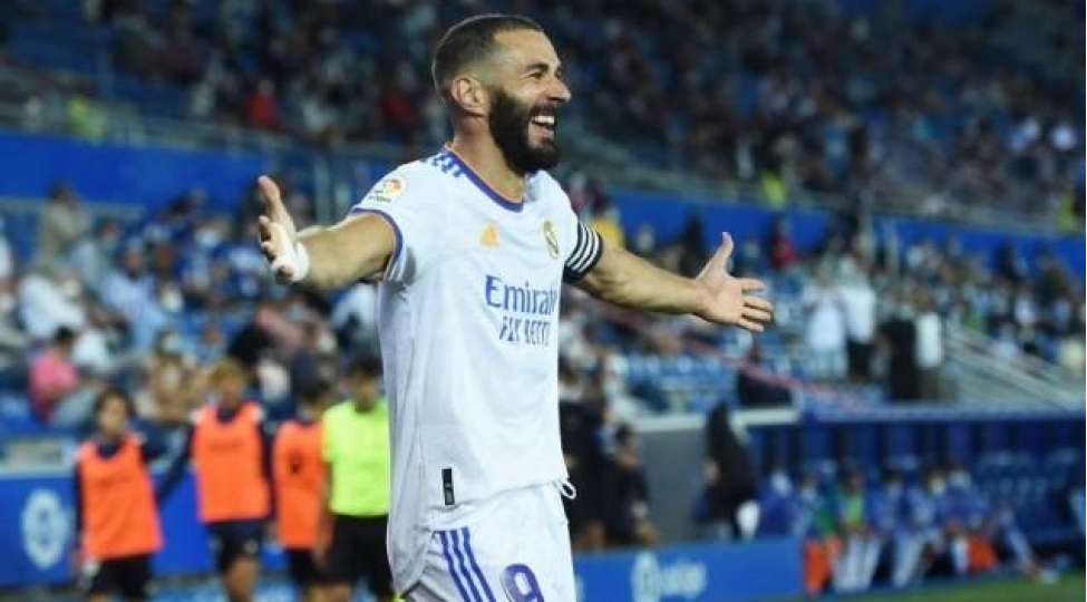 benzema-movsumun-en-yaxshisi-sechildi