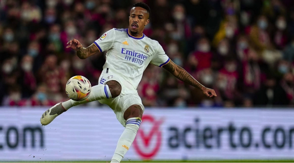 real-onunla-bagli-qerar-verdi