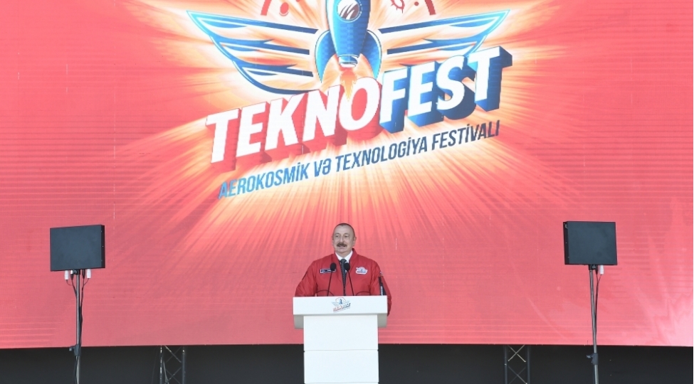 teknofest-azerbaycan-festivali-butun-dunyaya-verilen-aydin-mesaj-oldu