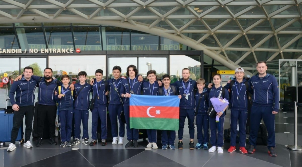 avropa-chempionatinda-medallar-qazanmish-gimnastlar-azerbaycana-qayidib