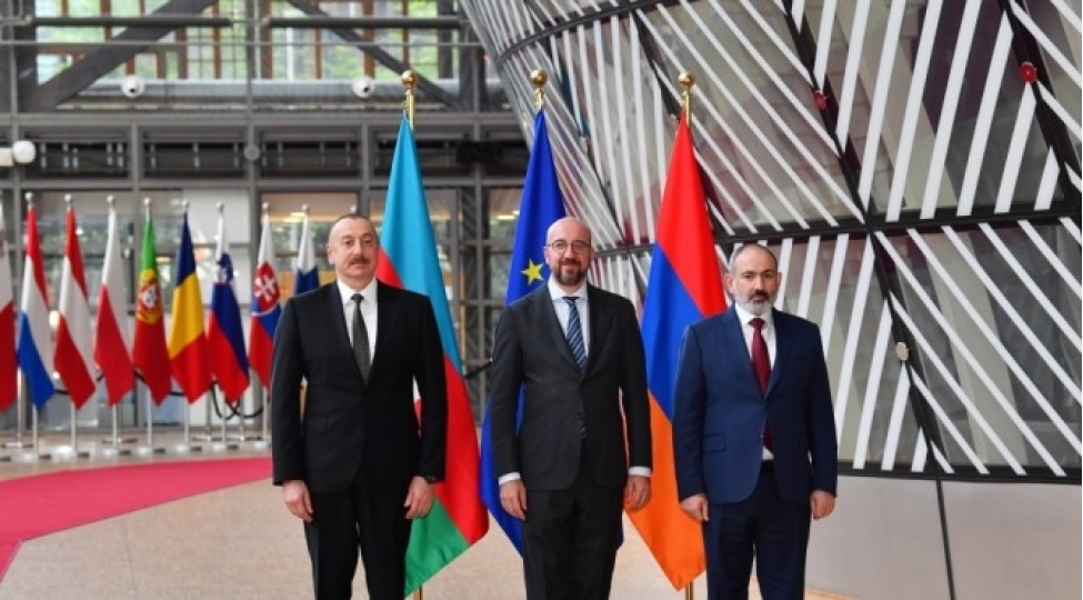 tarixi-geosiyasi-ve-diplomatik-nailiyyet