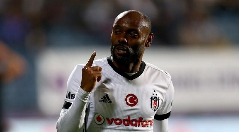 meshhur-futbolchu-azerbaycandan-teklif-alib