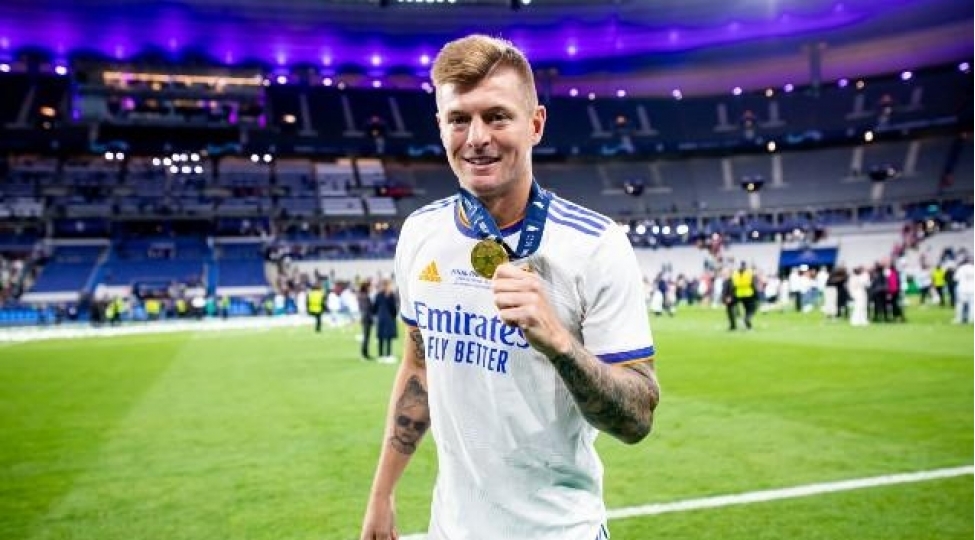 kroos-qerarini-bu-vaxt-verecek