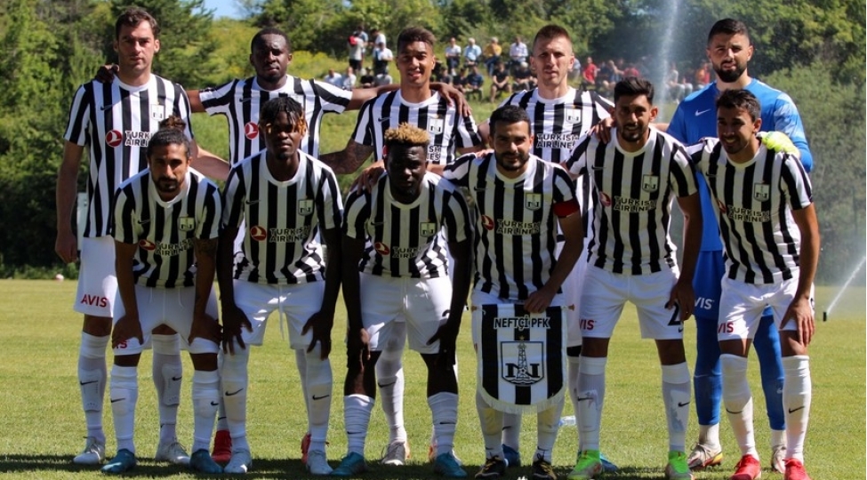 neftchi-qazianteple-uz-uze-gelecek