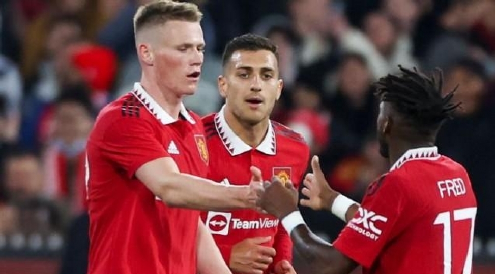 manchester-yunaytedden-boyukhesabli-qelebe