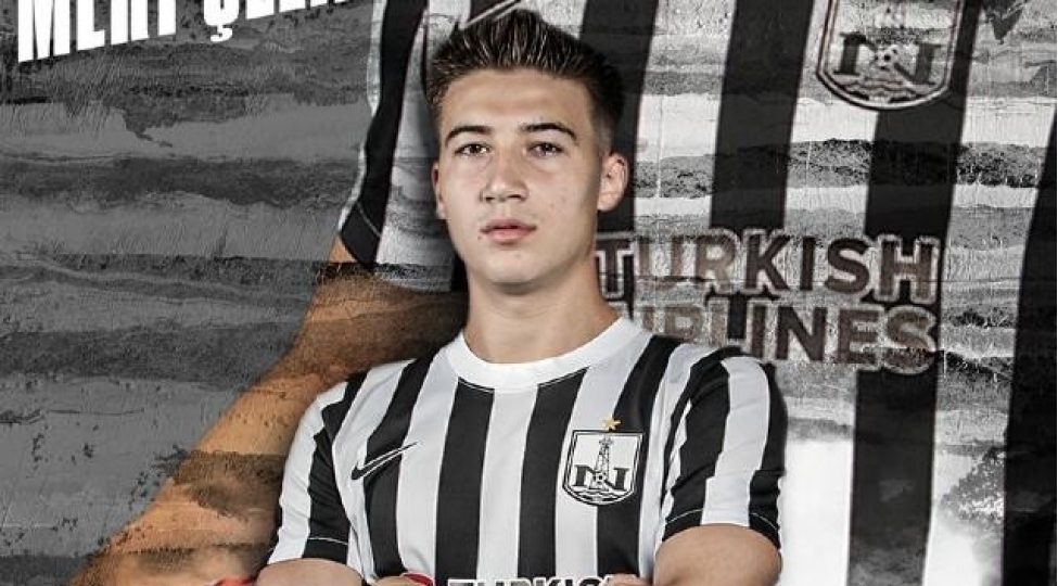 bashakshehirin-futbolchusu-yeniden-neftchide