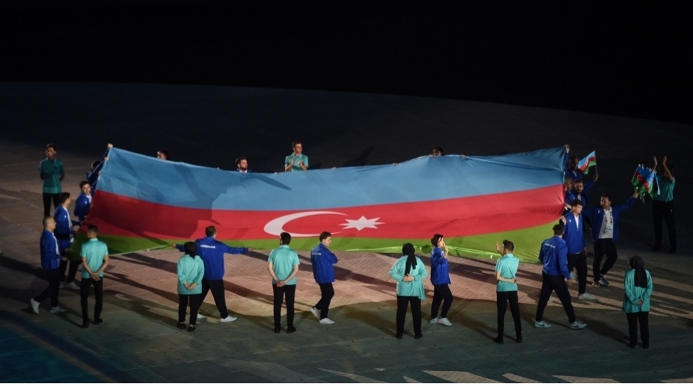 iki-qadin-guleshchimiz-v-islam-hemreyliyi-oyunlarinin-yarimfinalina-yukselib