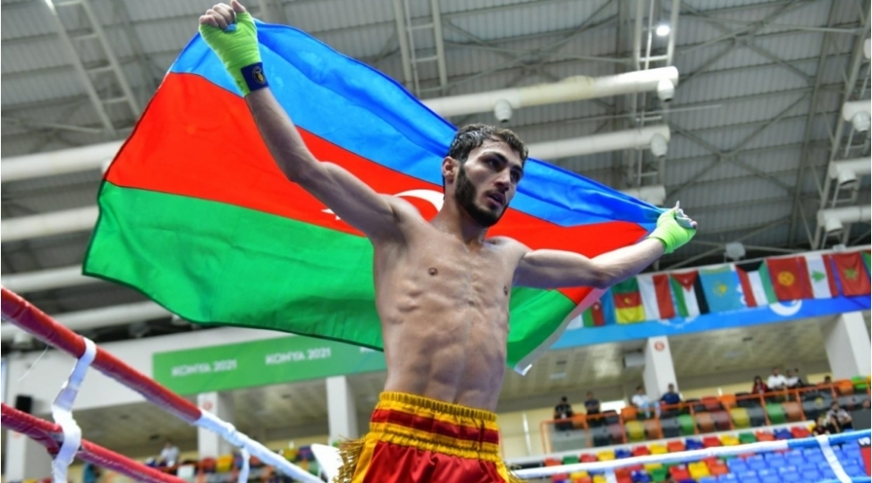 azerbaycan-kikbokschulari-v-islamiadada-ferqlenibler-foto