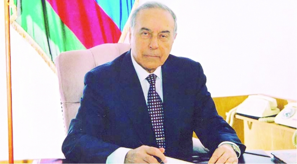 heyder-eliyev-fenomenini-tarixi-zeruret-yetishdirib