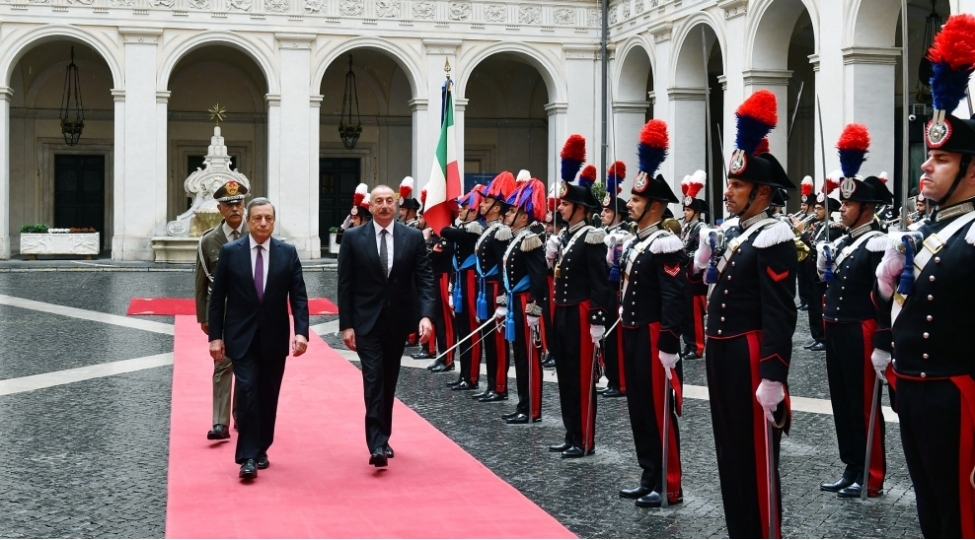 azerbaycan-italiyani-neftle-techiz-eden-bir-nomreli-olkedir