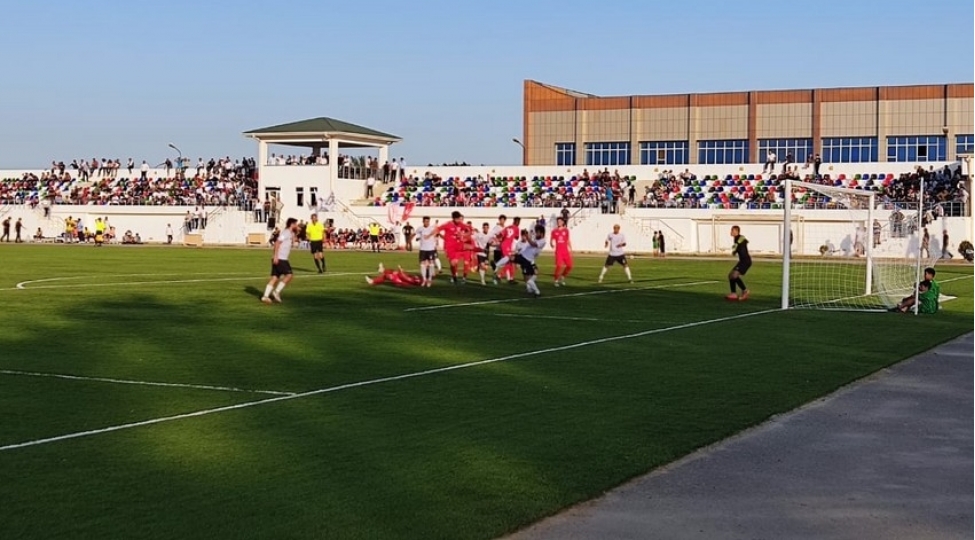 naxchivan-sheher-stadionunda-ishiqlandirma-sistemi-yenilenir