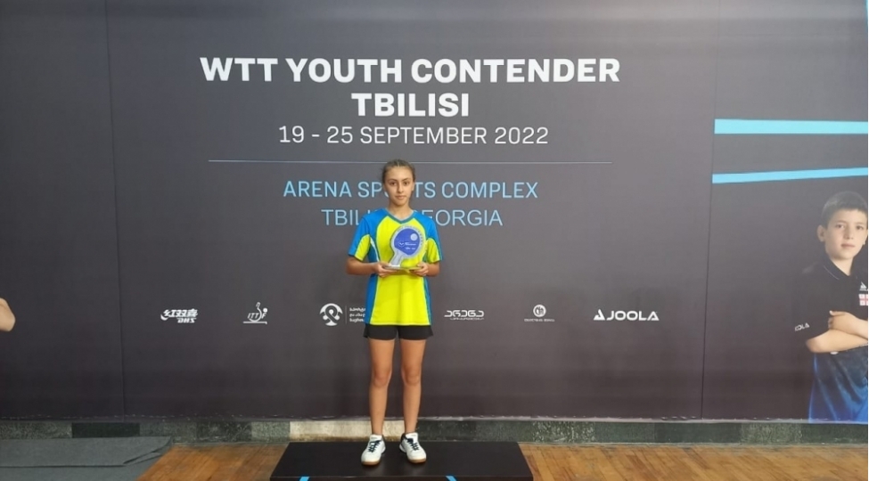 stolustu-tennischimiz-beynelxalq-turnirin-mukafatini-qazanib