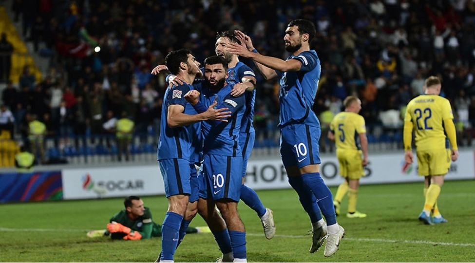 azerbaycan-millisi-tarixi-neticeye-imza-atib