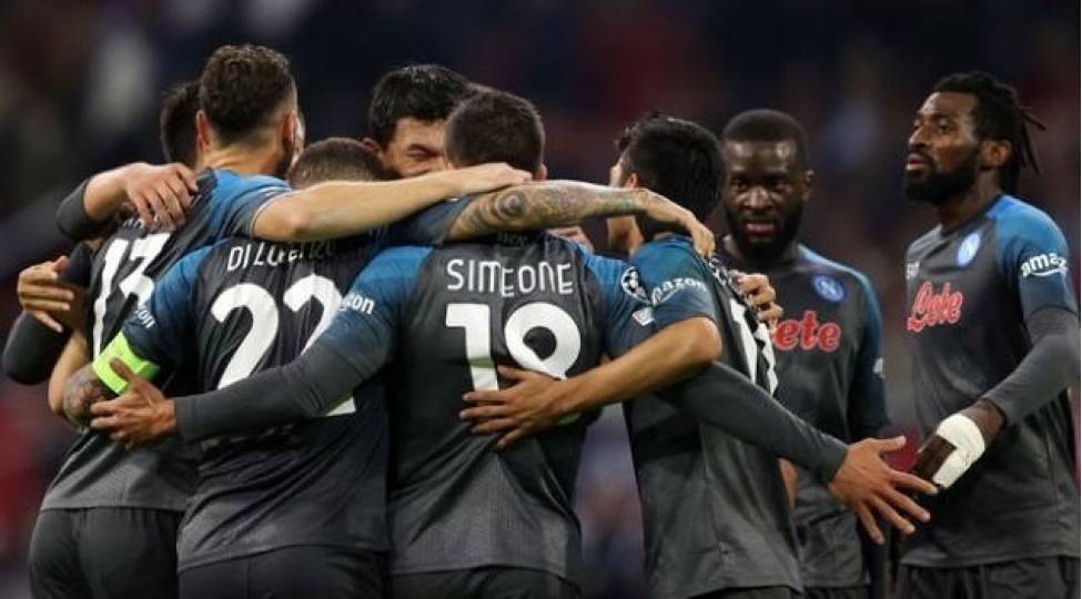 napoli-italiya-futbolunda-ilke-imza-atdi