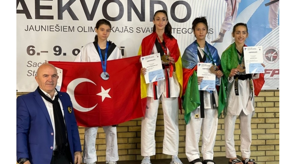 azerbaycan-taekvondochusu-avropa-uchuncusu-olub