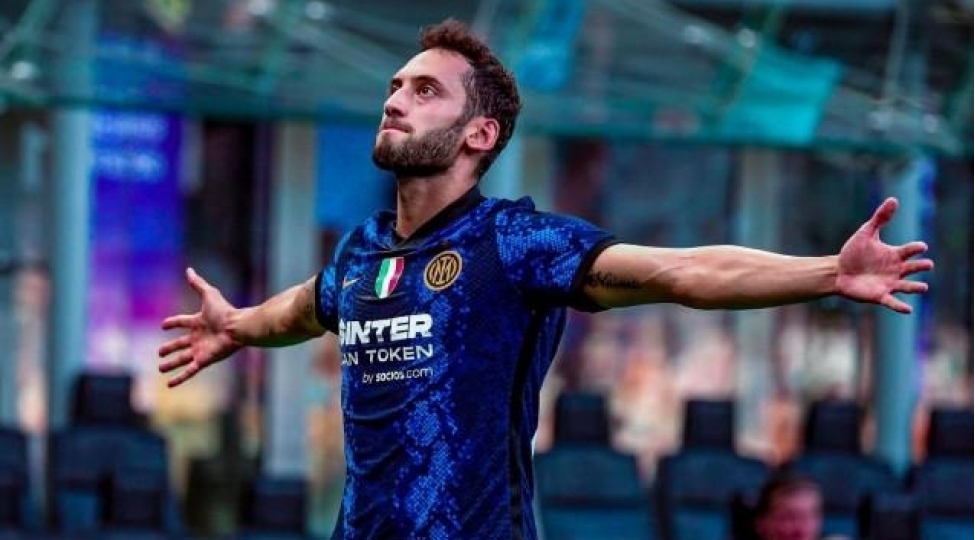 interden-hakan-chalhanogluya-yeni-muqavile