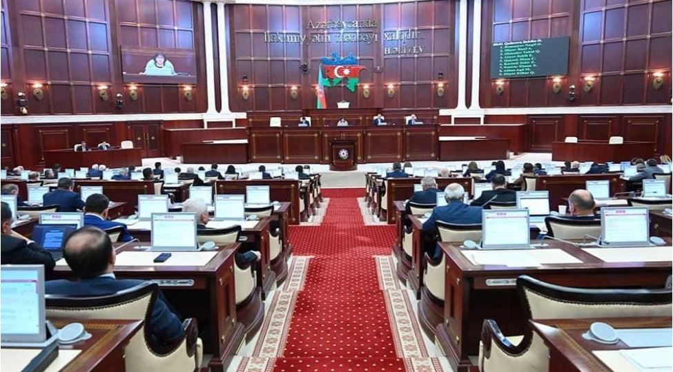 yeni-siyasi-konfiqurasiya-siyasi-partiyalar-arasinda-yeni-munasibetlerin-inkishafina-tohve-verecek