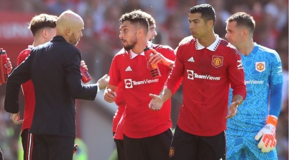 ronaldo-uzr-istemelidir-eks-halda-foto