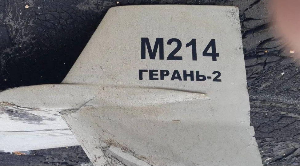 iranin-herbi-qudreti-yoxsa-kagiz-peleng-foto