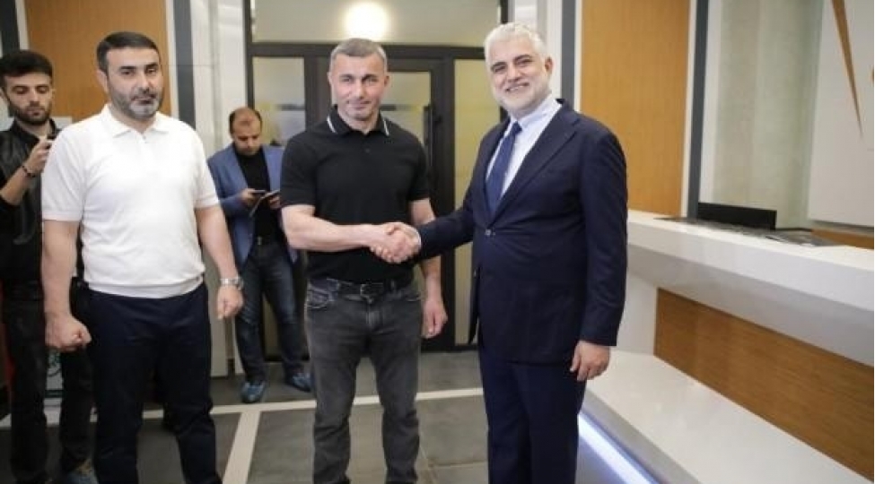 qarabagin-prezidenti-oyun-oncesi-qurban-qurbanovla-gorushdu
