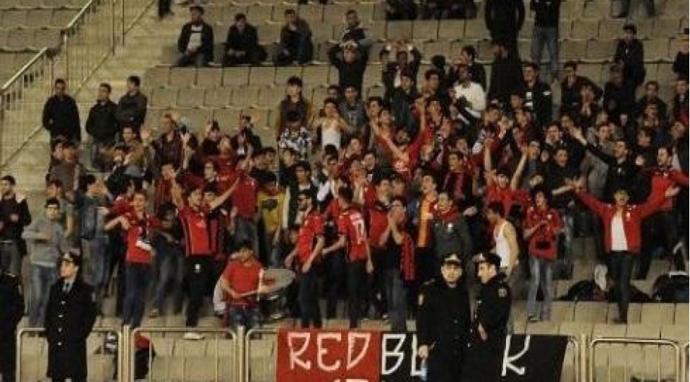 affa-qebele-azarkeshlerinin-stadiona-girishine-qadaga-qoyub