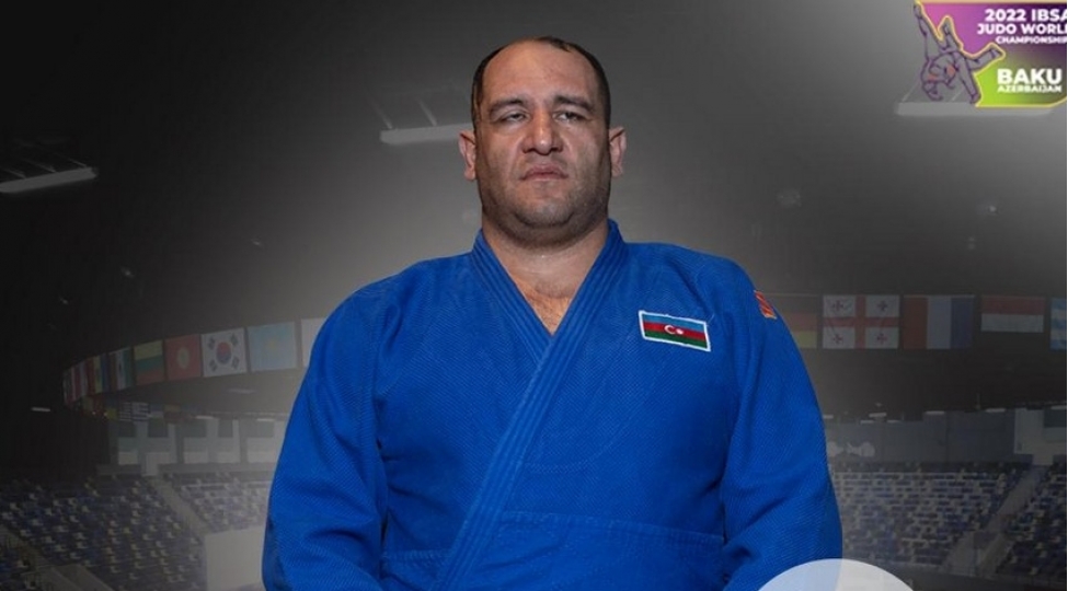 ilham-zekiyev-bakida-kechirilen-dunya-chempionatinda-finala-yukselib
