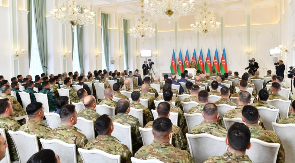 10-noyabr-uchterefli-beyanat-azerbaycanin-siyasi-herbi-qelebesinin-ermenistanin-kapitulyasiyasinin-teqdimati-idi