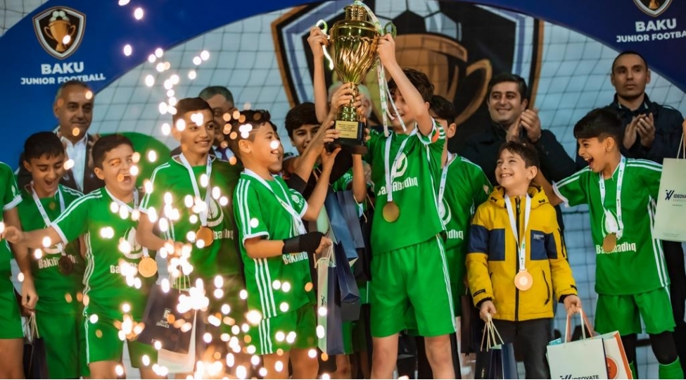 baki-kend-ve-qesebeleri-arasinda-ushaq-futbol-turnirine-yekun-vurulub-foto