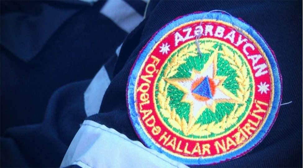 qebelede-dagliq-erazide-komeksiz-veziyyetde-qalan-shexs-xilas-edilib