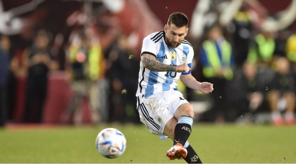 messi-maradona-ile-batistutani-geride-qoydu