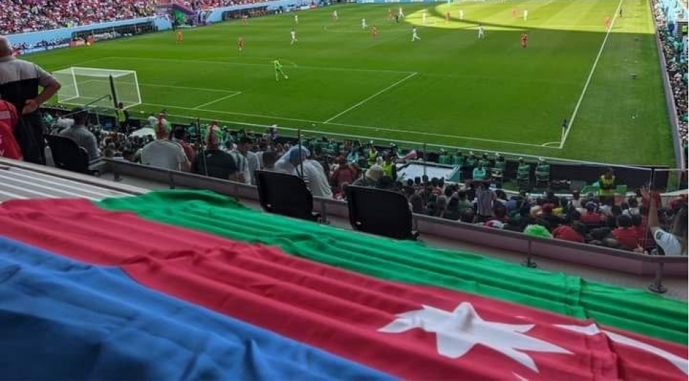 uels-iran-oyununda-azerbaycan-bayragi