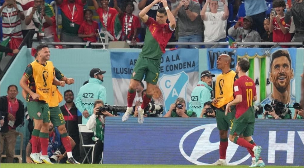 ronaldo-messiye-ne-mesaj-verib