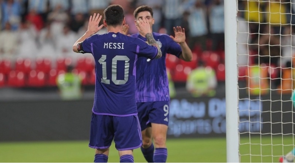 lionel-messi-maradonanin-rekordunu-yenileyib