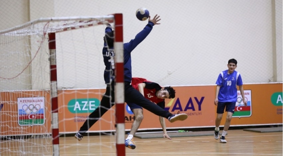 azerbaycanin-hendbol-yigmasi-tesnifat-merhelesinin-hazirligina-bashlayib