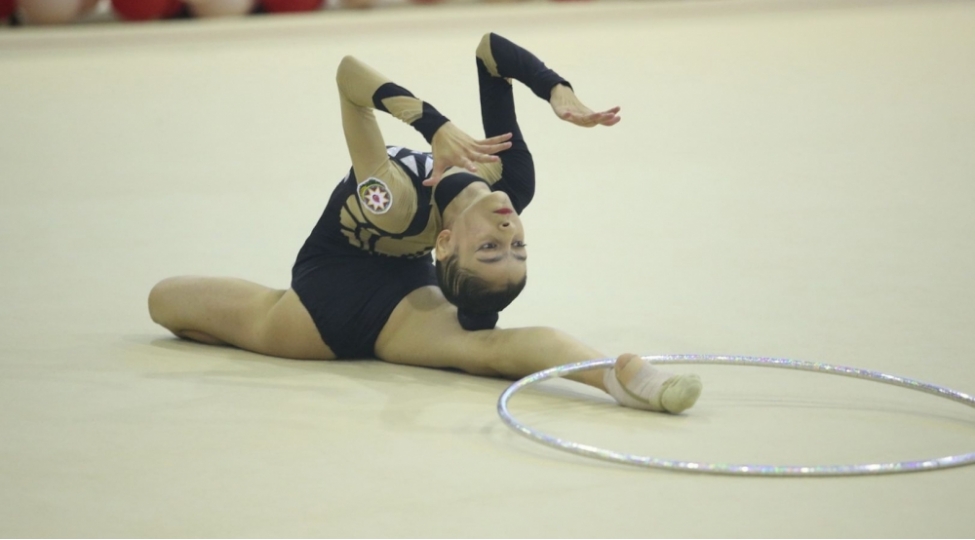 gimnastlarimiz-qish-kuboku-yarishinda-mubarizeye-bashlayiblar
